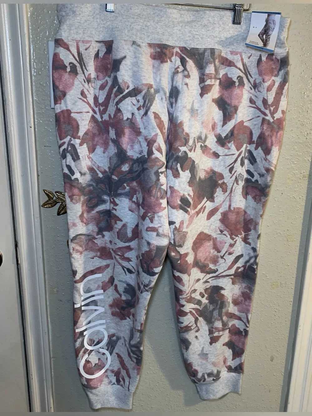 Calvin Klein Women's Athleisure Set - Size Large 1 Top 3 Bottoms NWT